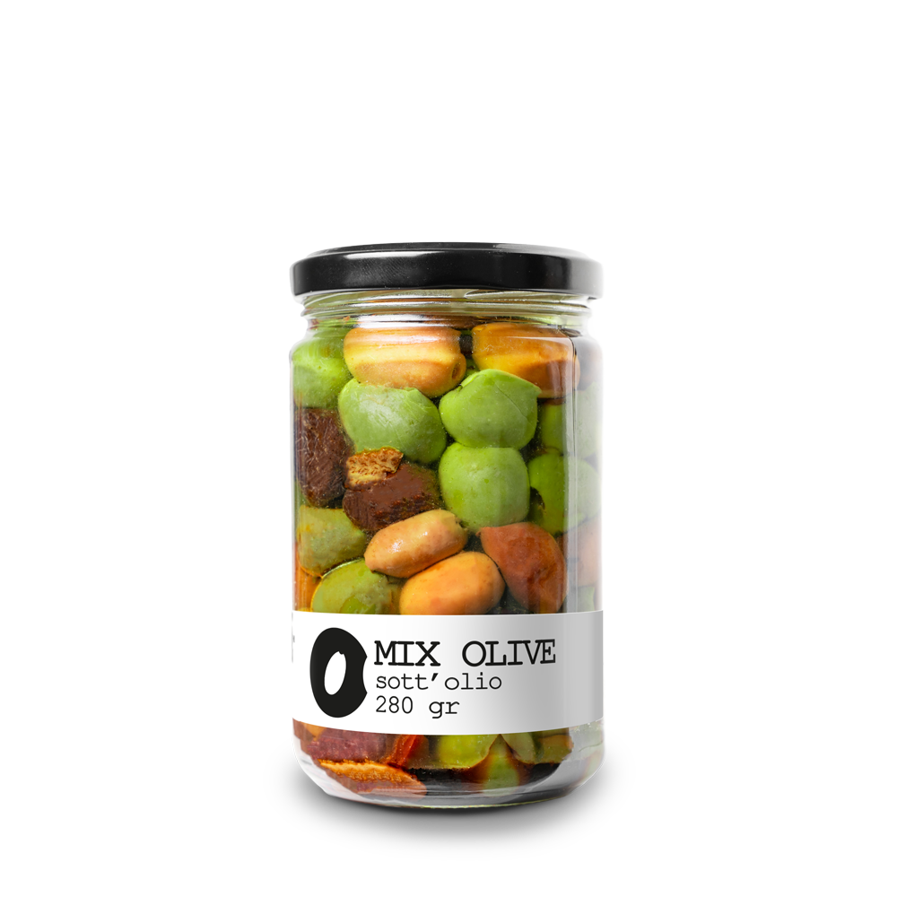 Seasoned mixed olives in oil